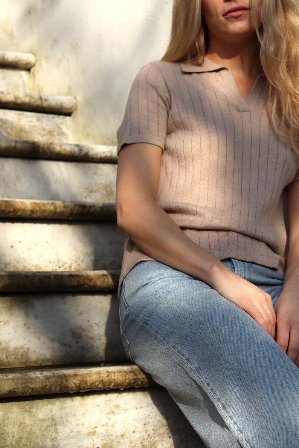 Gloria T-Shirt - Biscuit