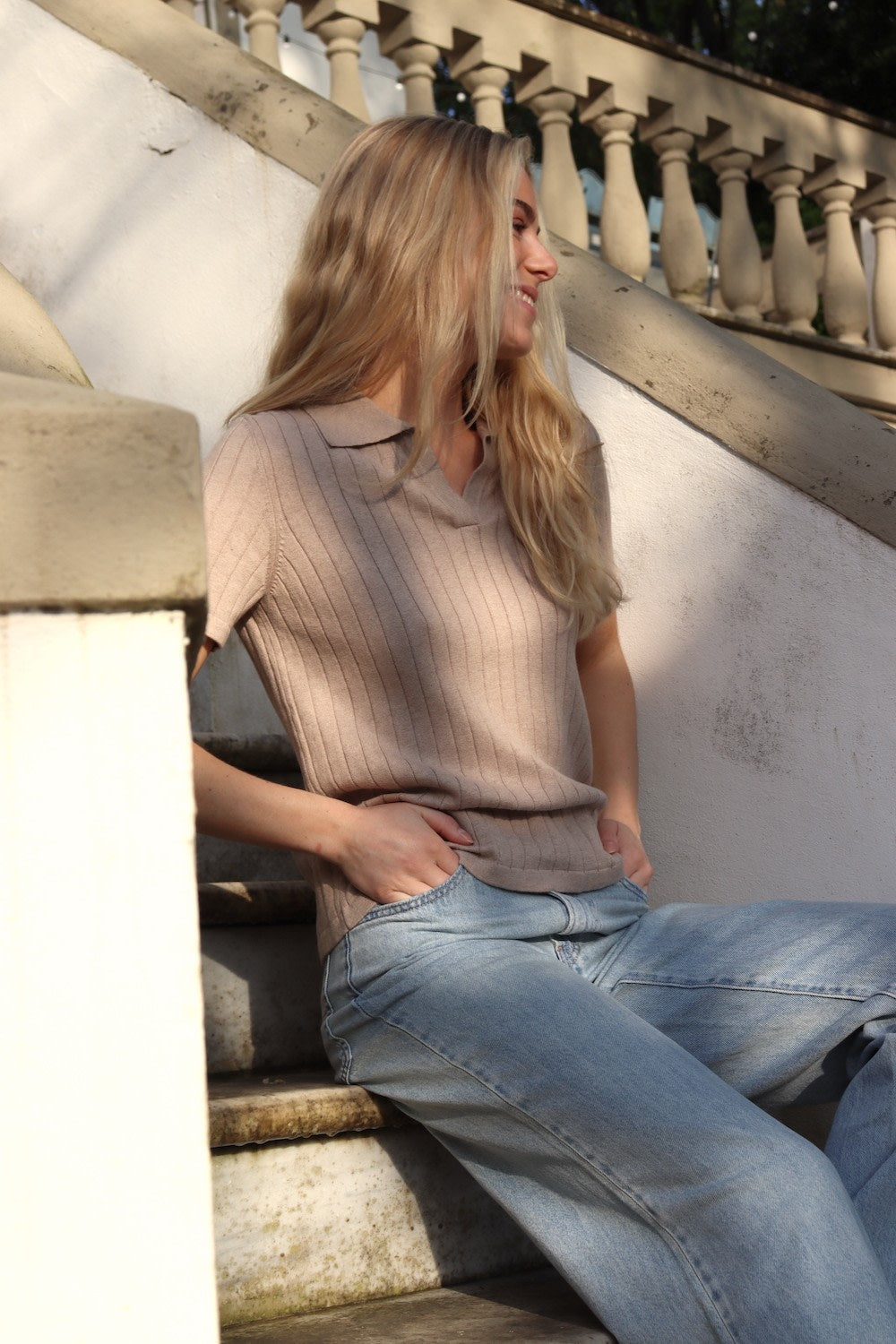 Gloria T-Shirt - Biscuit