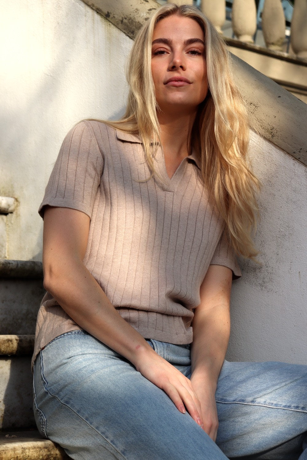 Gloria T-Shirt - Biscuit