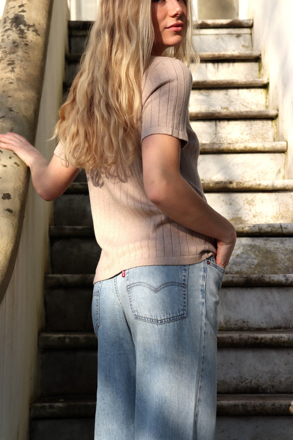 Gloria T-Shirt - Biscuit