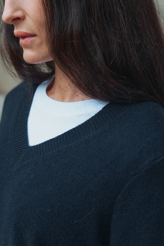 Rubie Blouse - Navy