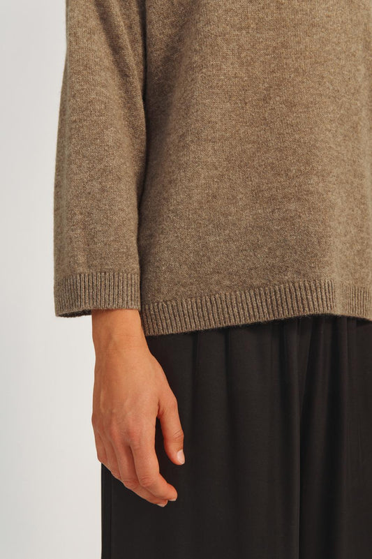 Savannah Blouse - Brownstone