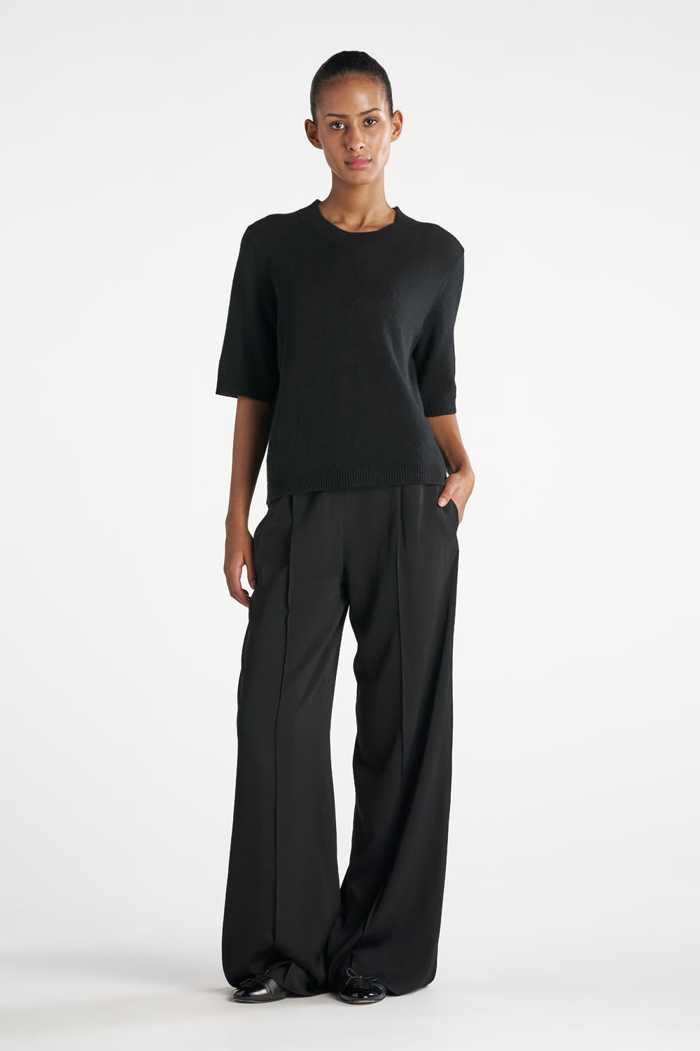 Laura T-Shirt - Black