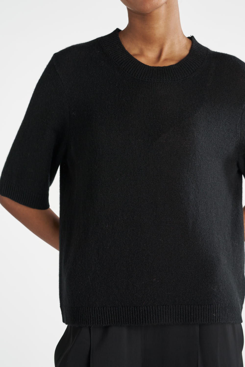 Laura T-Shirt - Black